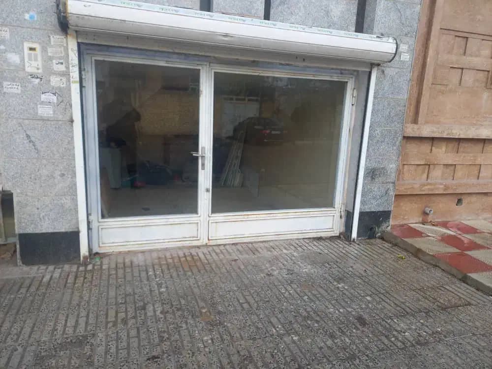 مغازه ۱۷ متر تمیز و مرتب مناسب هر کاری