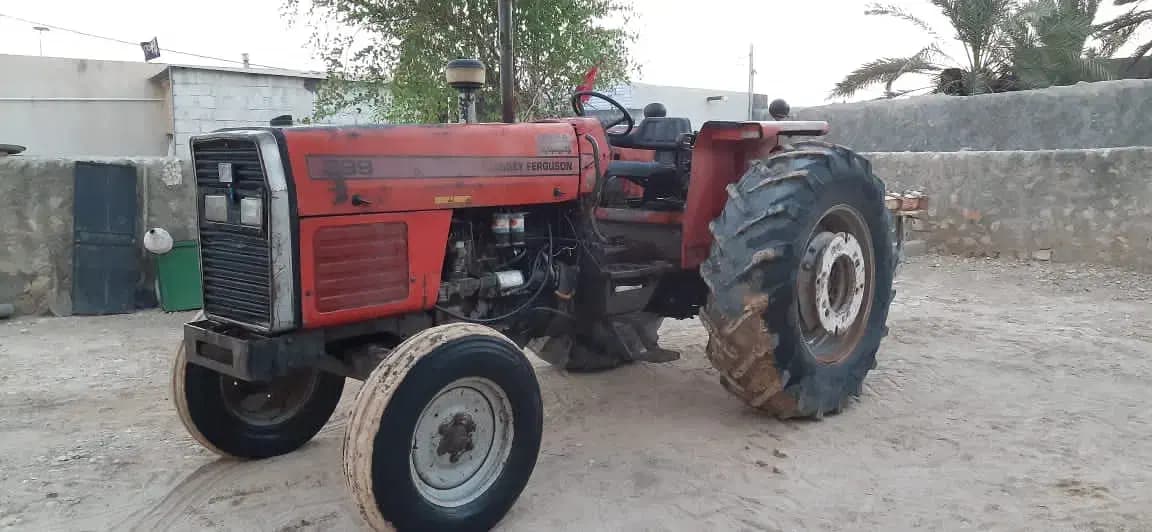 تراکتور۳۹۹ انگلیسی