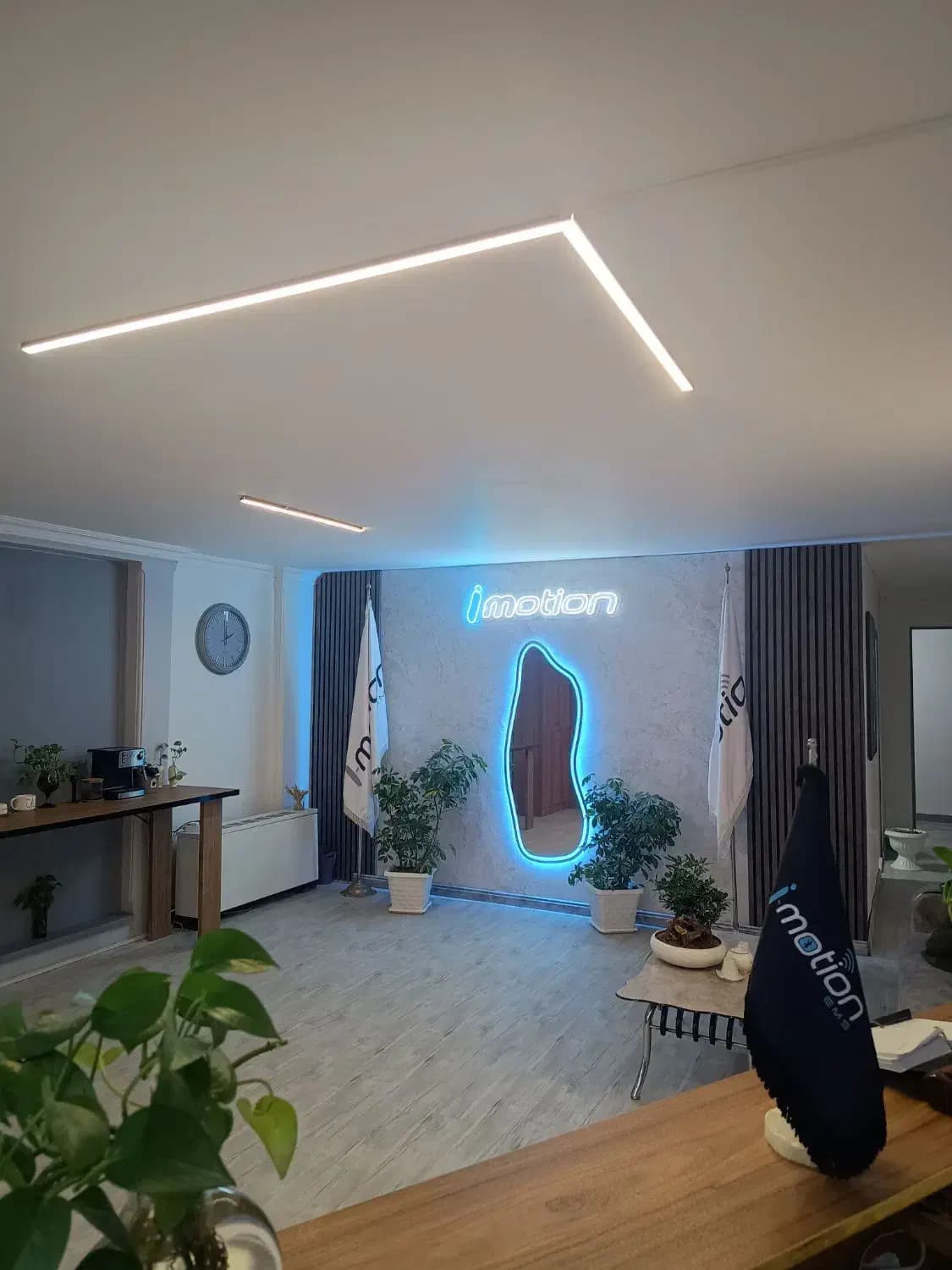 لاین و اتاق برای خدمات آرایشی ،مزون و متخصص تغذیه